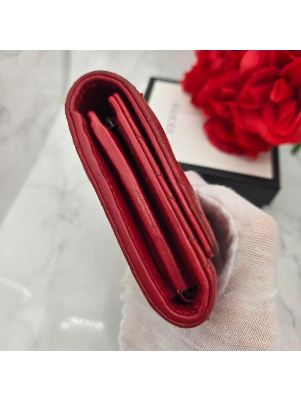 Gucci Fold Wallet GG Marmont Quilted - Picture 9 of 14